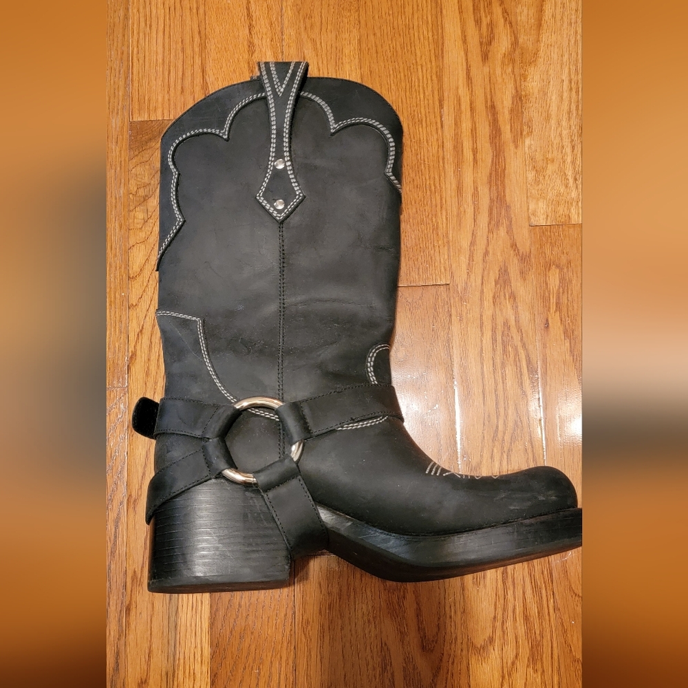 Jeffrey Campbell Black Western Boots with White Embroidery - Picture 6 of 9
